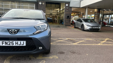 Toyota Aygo X 1.0 VVT-i Edge 5dr Auto Petrol Hatchback